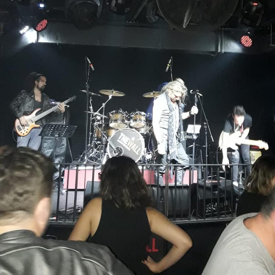 BaBaRocK ... Fire at The Wall 🔥🔥🔥 🎤🎷🎸🎸🥁